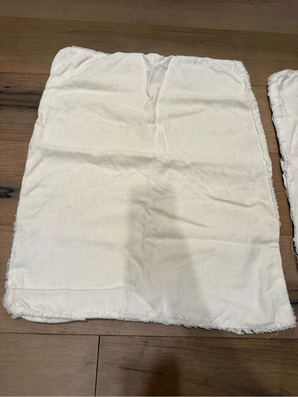 Set of Queen size shams